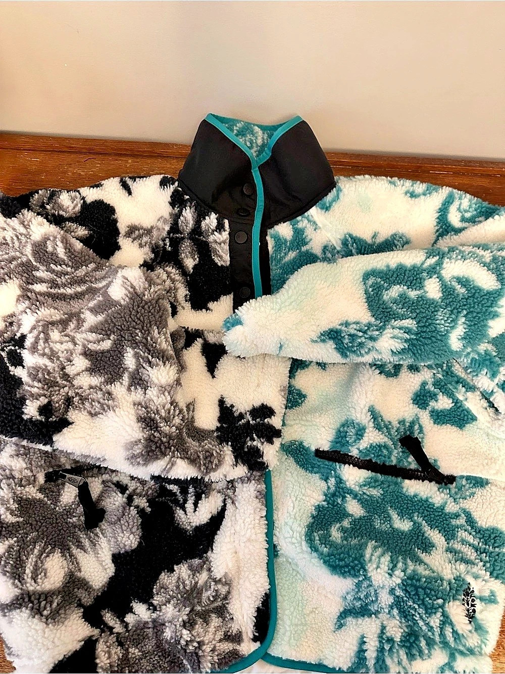 Free People Hit The Slopes Printed Fleece Jacket Black & White Small